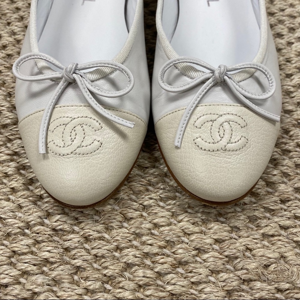 Authentic Chanel white & cream ballet flats 37.5 - Picture 6 of 12